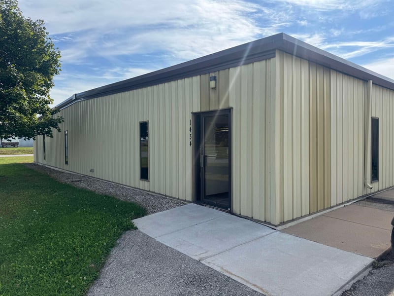 1434 Progress Ln #A, Omro, WI 54963