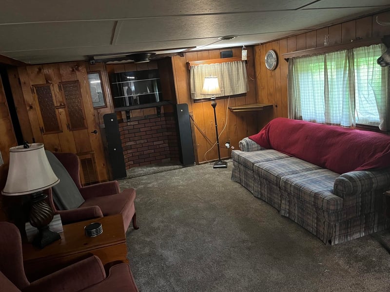 13367 Mccomb Lake Rd, Mountain, WI 54149