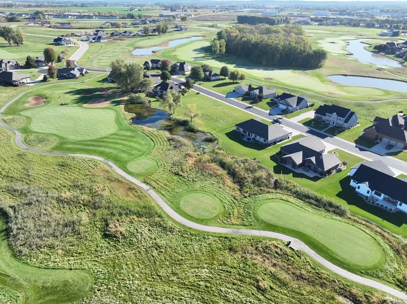 550 Royal St Pats Dr, Wrightstown, WI 54180