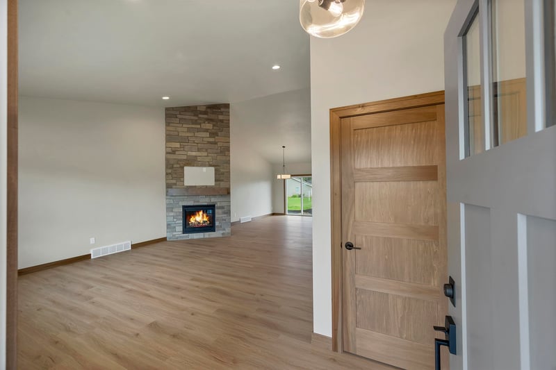 2859 Stelor Dr, Green Bay, WI 54311