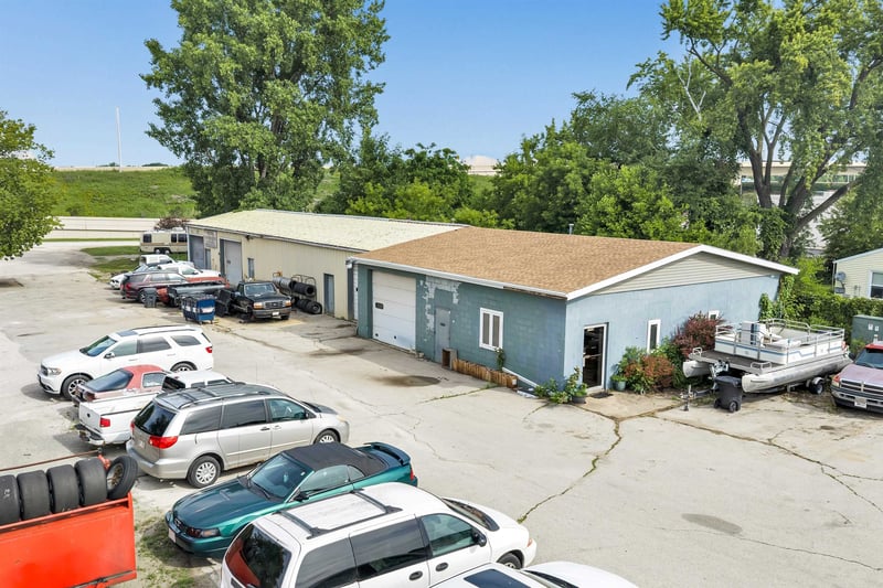 1718 Memorial Dr, Green Bay, WI 54303-6427