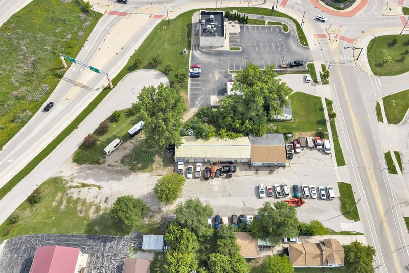 1718 Memorial Dr, Green Bay, WI 54303-6427