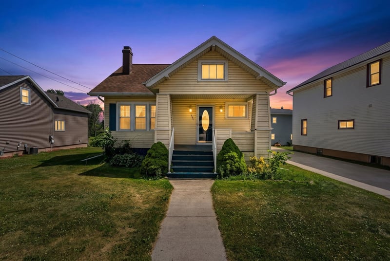 381 Main St, Potter, WI 54160