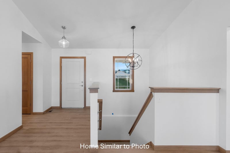 1266 Putnam Dr, Pulaski, WI 54162