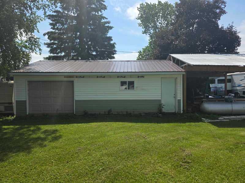 14032 Old 32 Rd, Mountain, WI 54149