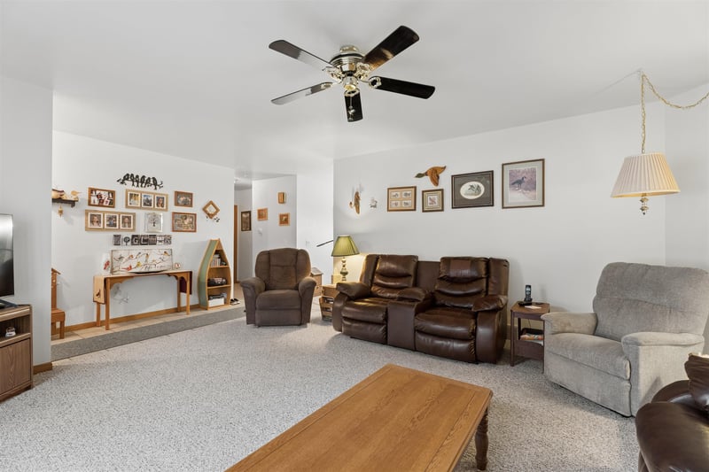 1123 Stillmeadow Ln, Menasha, WI 54952