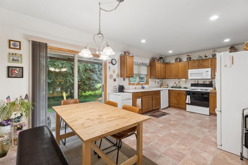 1123 Stillmeadow Ln, Menasha, WI 54952