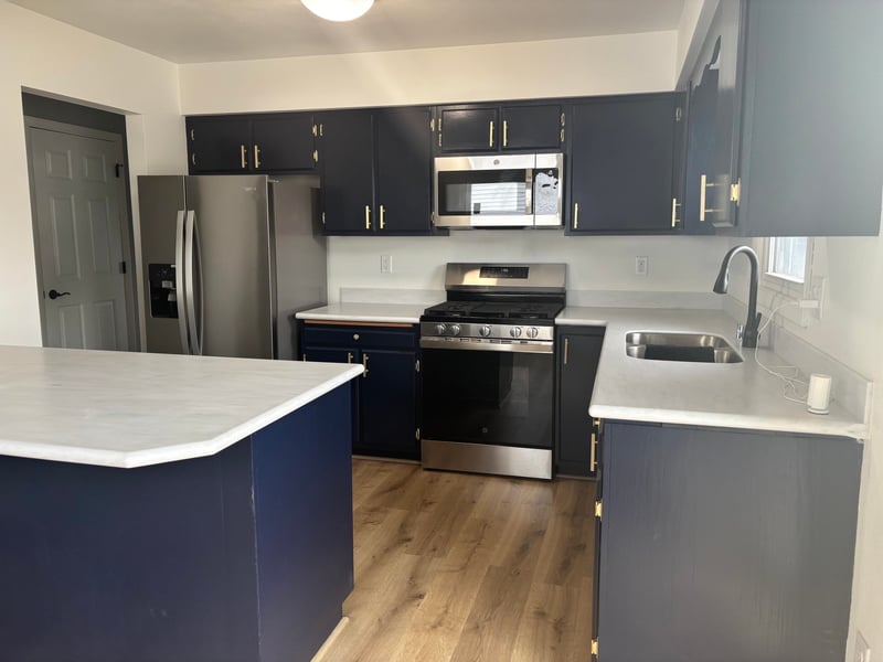 1135 Greenfield Trl, Oshkosh, WI 54904-8033