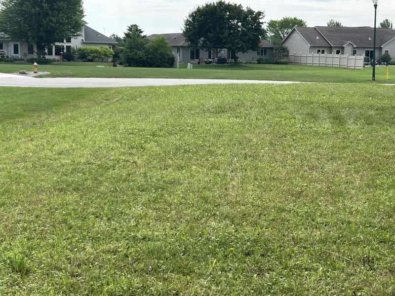 1196 Pages Point Dr, Menasha, WI 54952