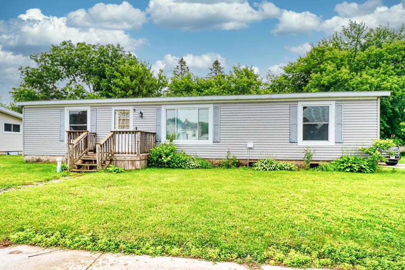 216 Erie Ave, Oconto, WI 54153