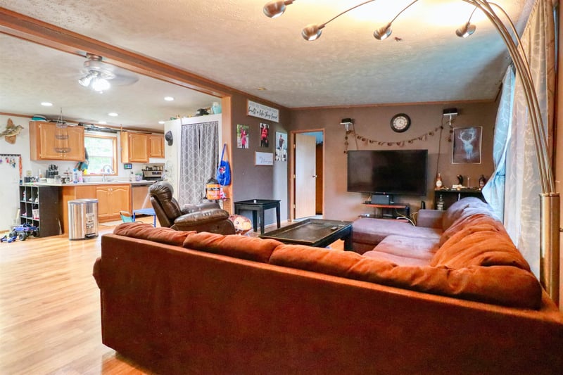 216 Erie Ave, Oconto, WI 54153