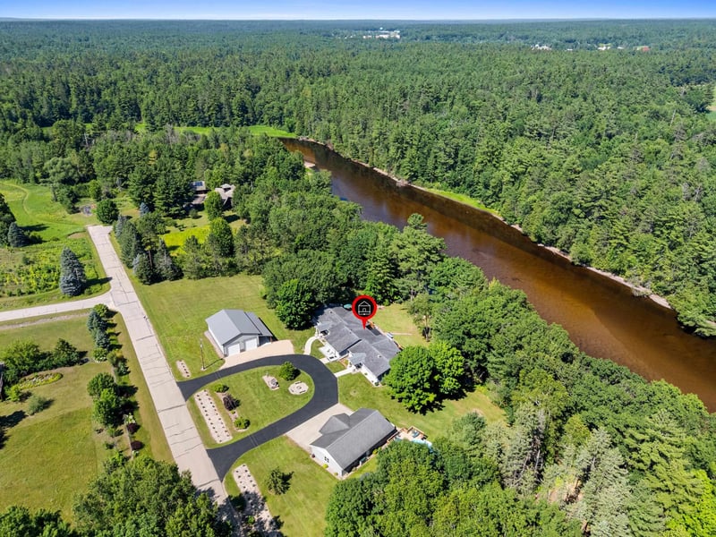 N7250 Ash Rd, Shawano, WI 54166