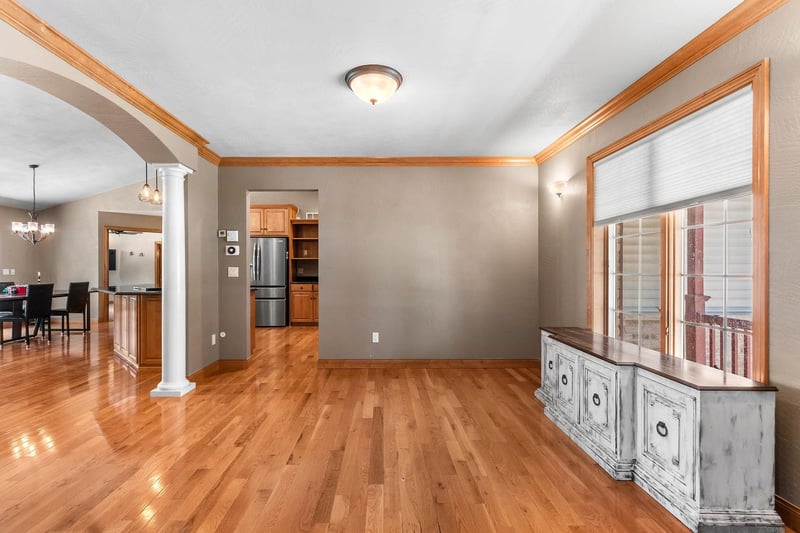 W6164 Shagbark Hickory Ln, Menasha, WI 54952