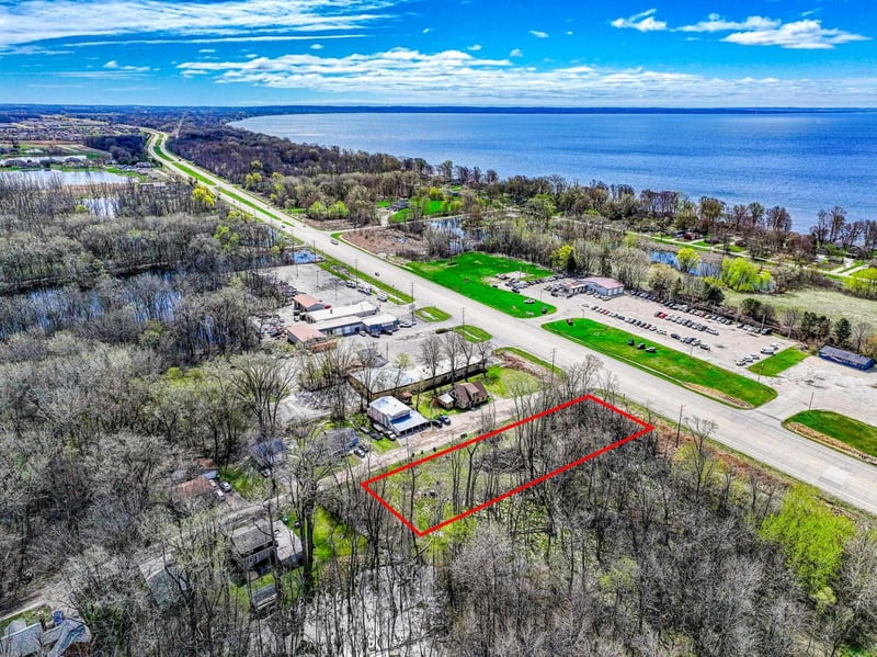 N8811 Hwy 10 & 114, Menasha, WI 54952