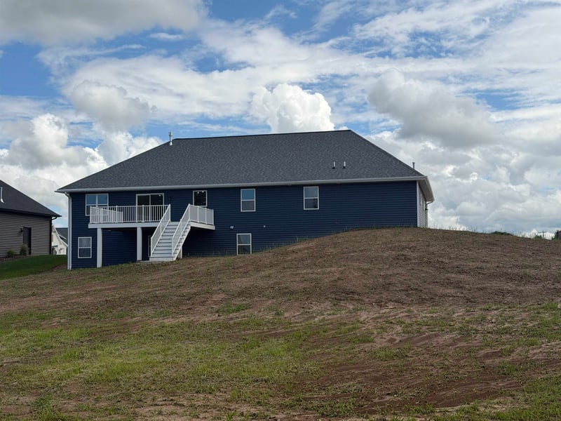 3062 Stone Fence Pl, Green Bay, WI 54311