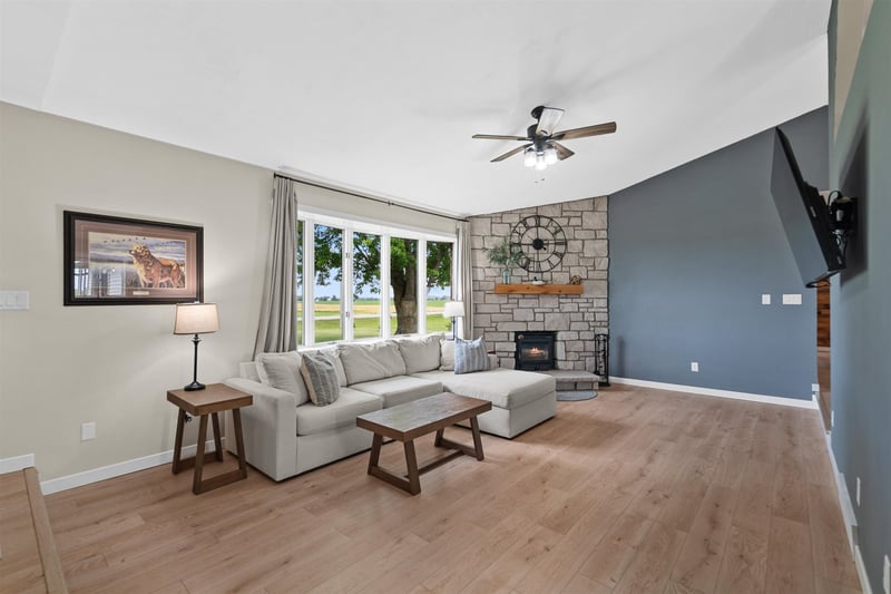 N2781 Maloney Rd, Freedom, WI 54130