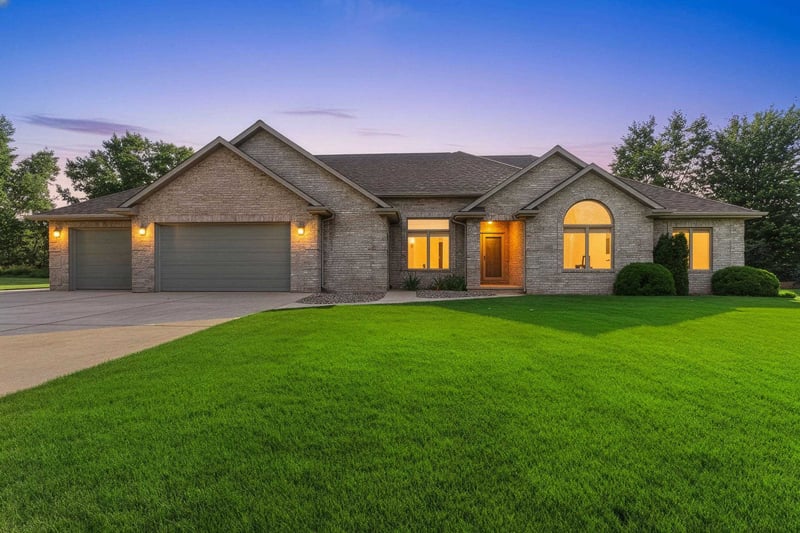 4024 Half Crown Rn, De Pere, WI 54115-7962