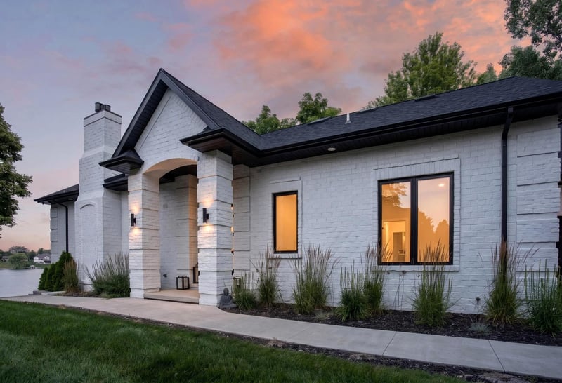2080 Greenleaf Rd, De Pere, WI 54115