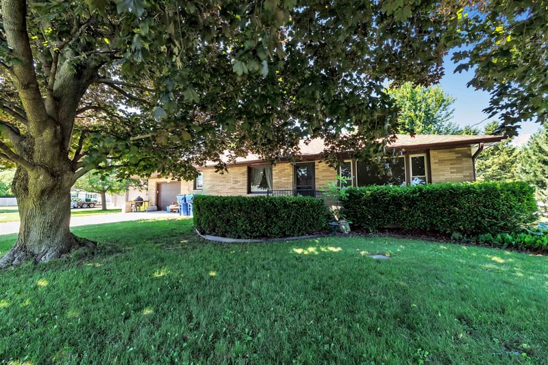 N4027 Mchugh Rd, Freedom, WI 54130