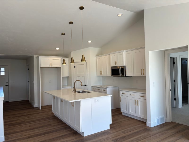 2951 Winnipeg St, Menasha, WI 54952