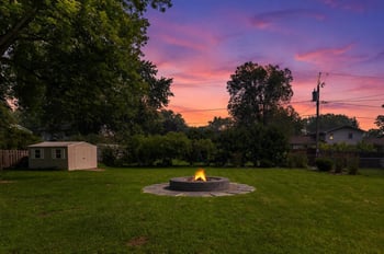 559 Hilltop Dr, Green Bay, WI 54301