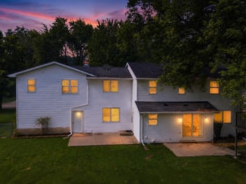 559 Hilltop Dr, Green Bay, WI 54301