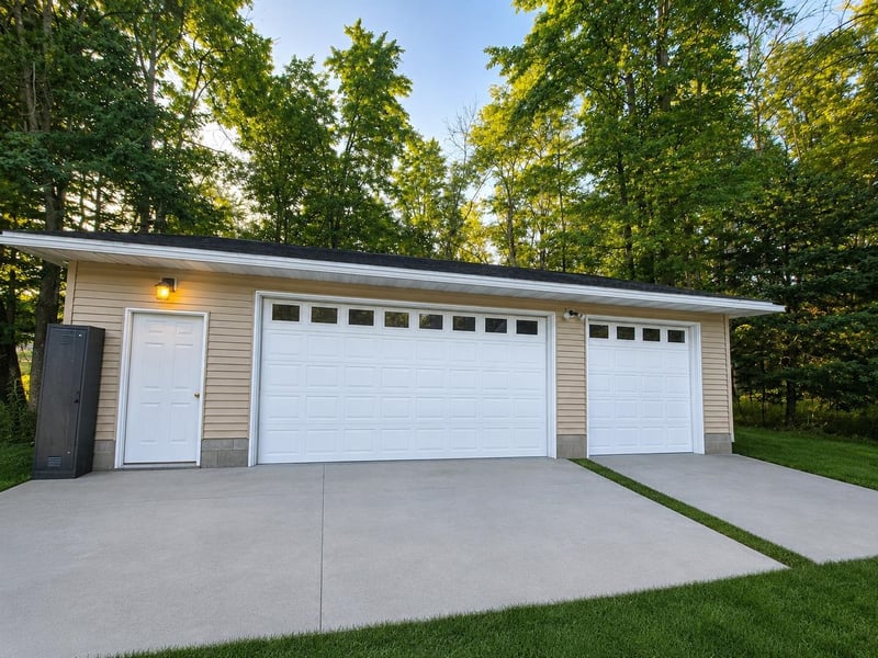 105 E Groninger St, Suring, WI 54174