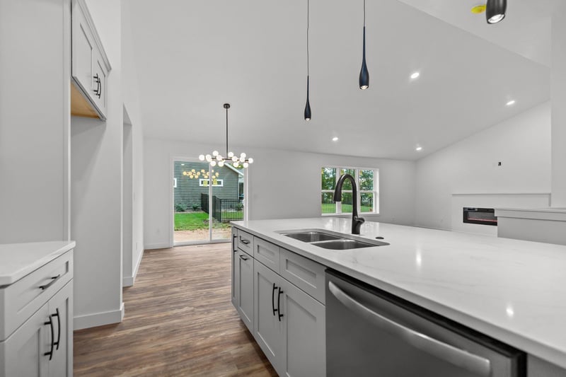 1005 Lotus Trl, Menasha, WI 54952