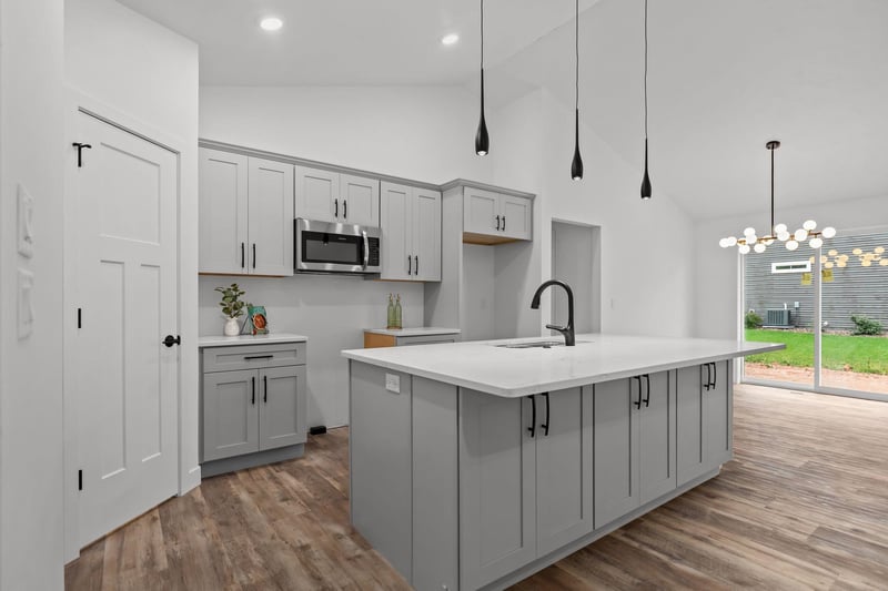 1005 Lotus Trl, Menasha, WI 54952