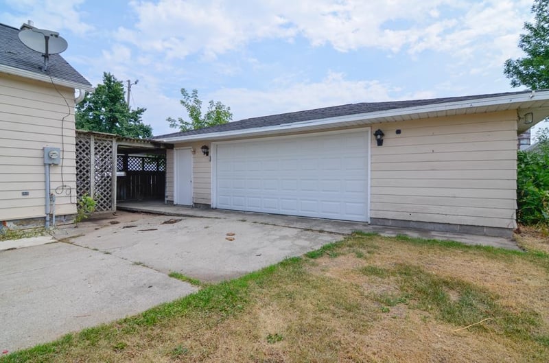 238 Michigan Ave, Oconto, WI 54153