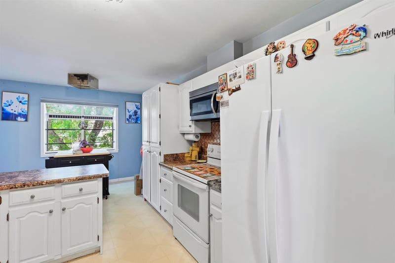 2366 Wisconsin St, Oshkosh, WI 54901