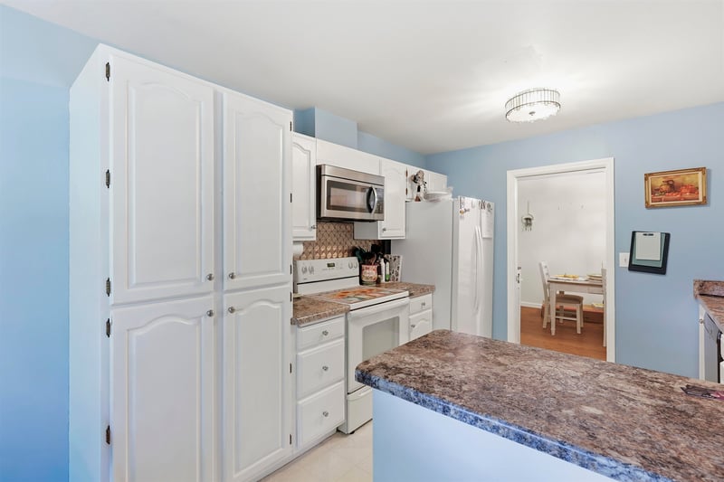 2366 Wisconsin St, Oshkosh, WI 54901