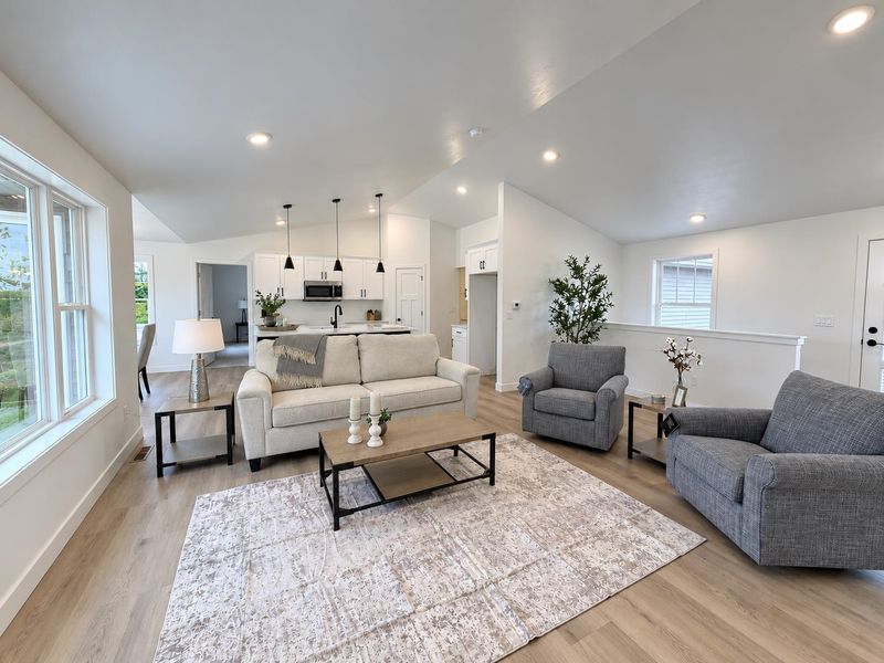 W6846 Mcallister Cir, Greenville, WI 54944