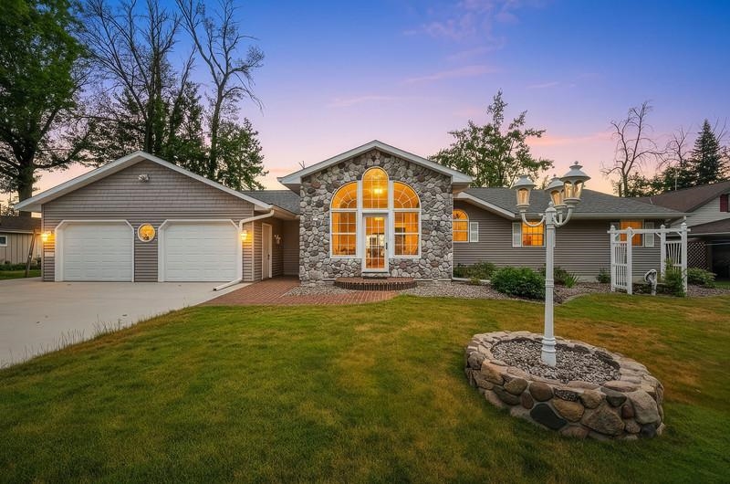 9393 County Road G, Suring, WI 54174-54