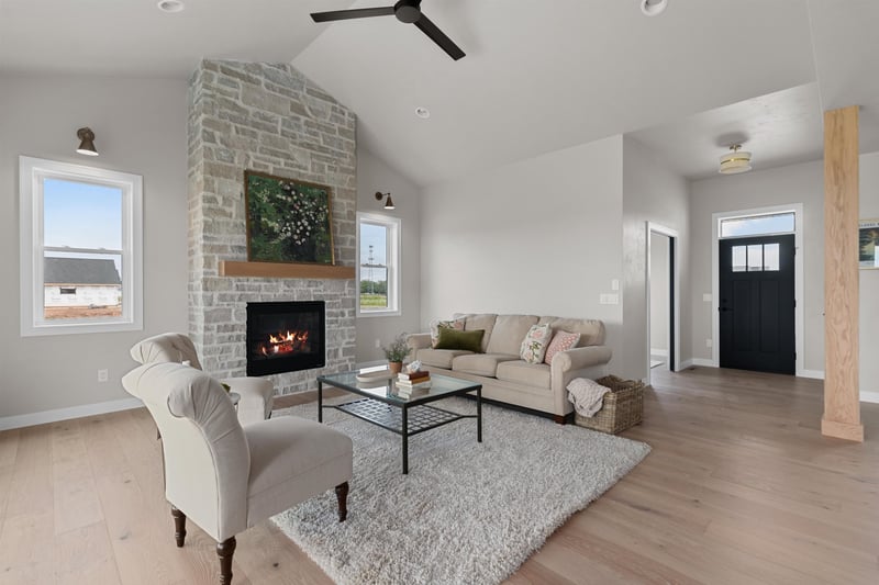 W5835 Delta Dr, Menasha, WI 54952