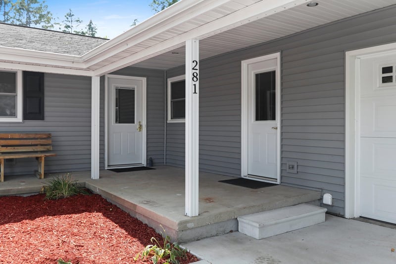 281 Roselawn Blvd, Green Bay, WI 54301-1303