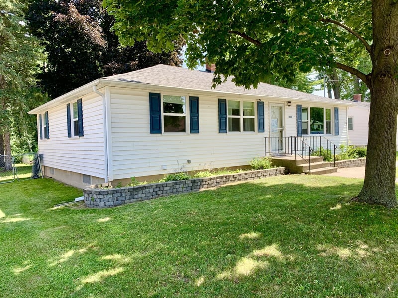 1824 Glenview Ave, Green Bay, WI 54303-6407