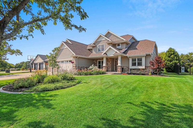 3351 Cottage Hill Dr, Green Bay, WI 54311-6134