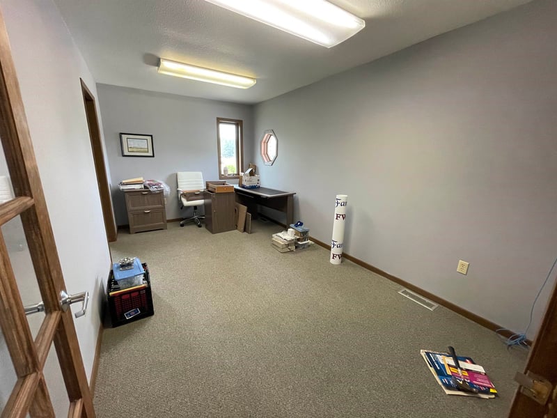 916 Feld St, Algoma, WI 54201