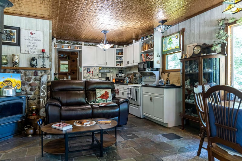 W5360 Glenwood Ct, Shawano, WI 54166