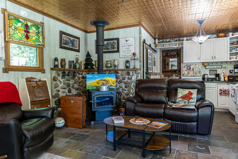 W5360 Glenwood Ct, Shawano, WI 54166