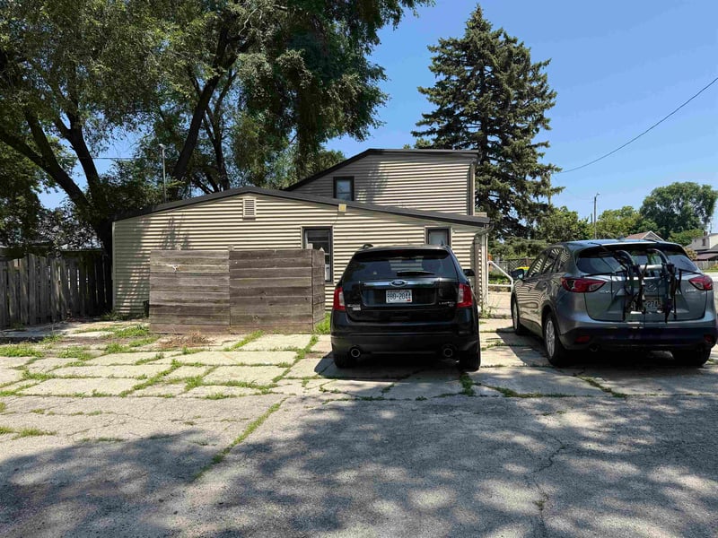 1019 Clay St, Green Bay, WI 54302
