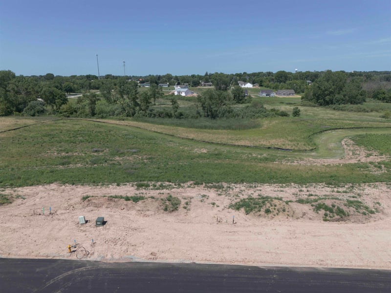 Ridgeway Dr #7, Greenville, WI 54942