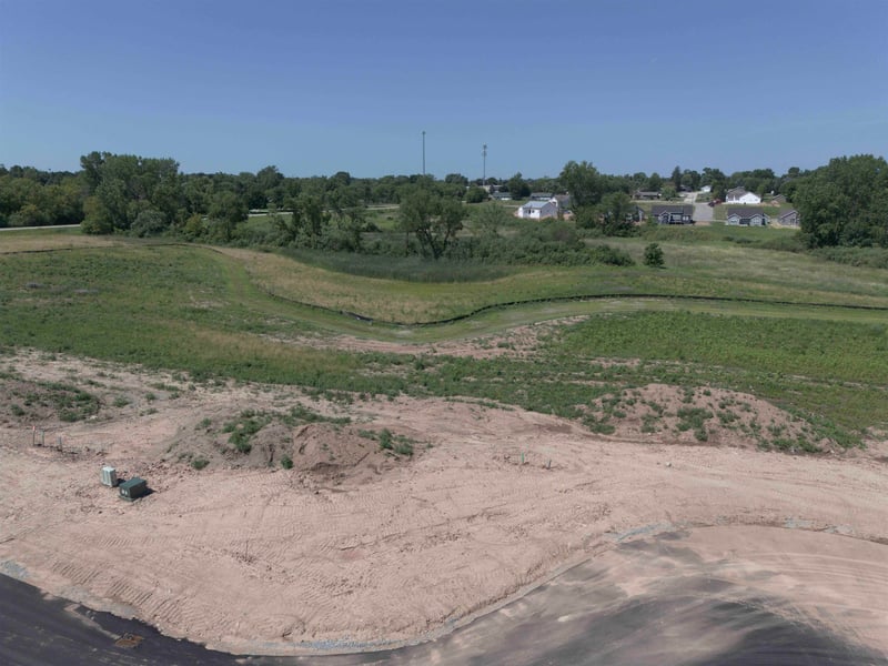 Ridgeway Dr #8, Greenville, WI 54942
