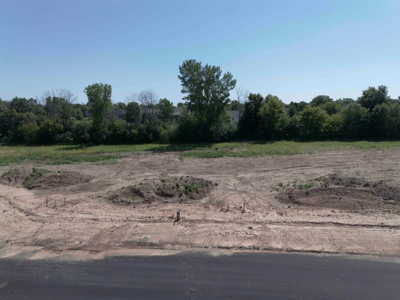 Ridgeway Dr #15, Greenville, WI 54942