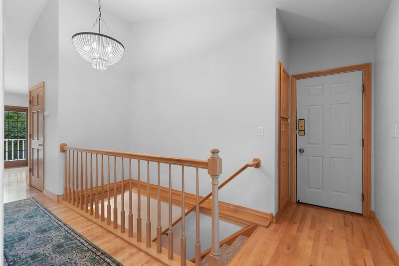 576 St Marys St, De Pere, WI 54115