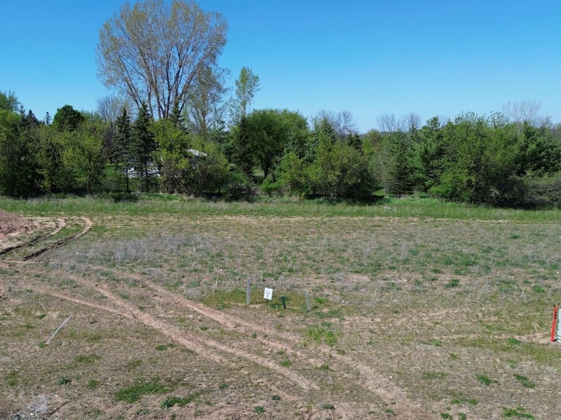 Goldfinch Dr #3, Greenville, WI 54942