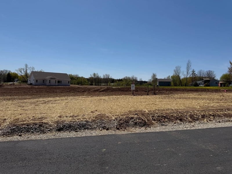 Goldfinch Dr #7, Greenville, WI 54942