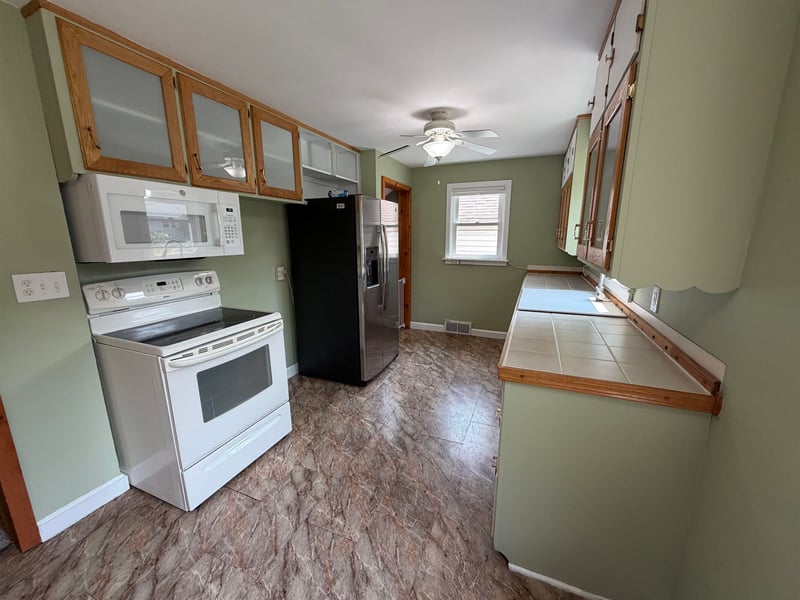 512 Fairview Way, Shawano, WI 54166