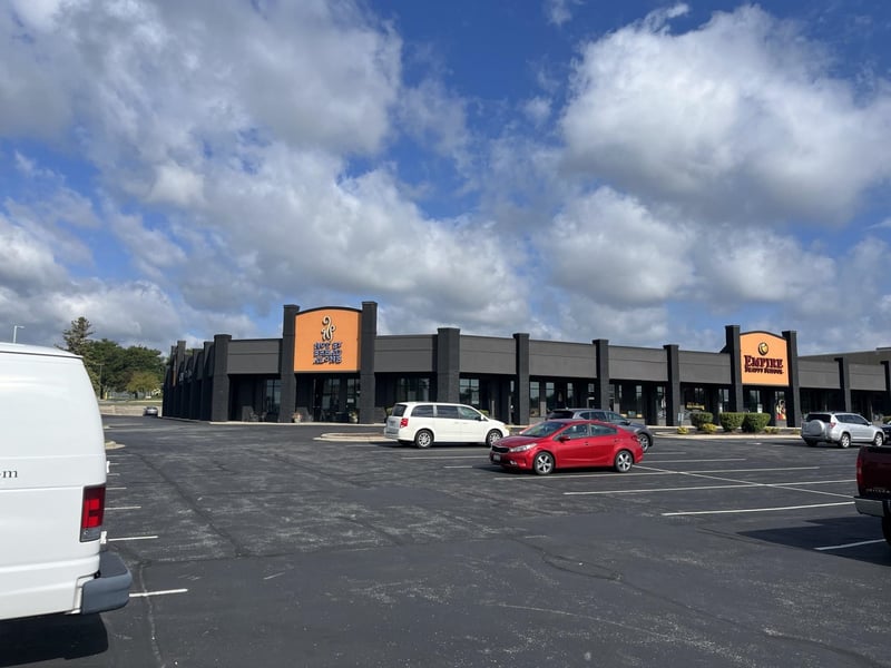 940 Hansen Rd, Green Bay, WI 54304